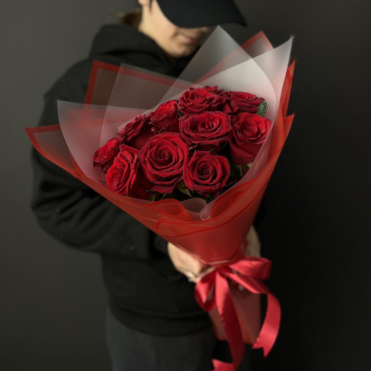 Букеты из красных роз 40 см (Эквадор) артикул  198604