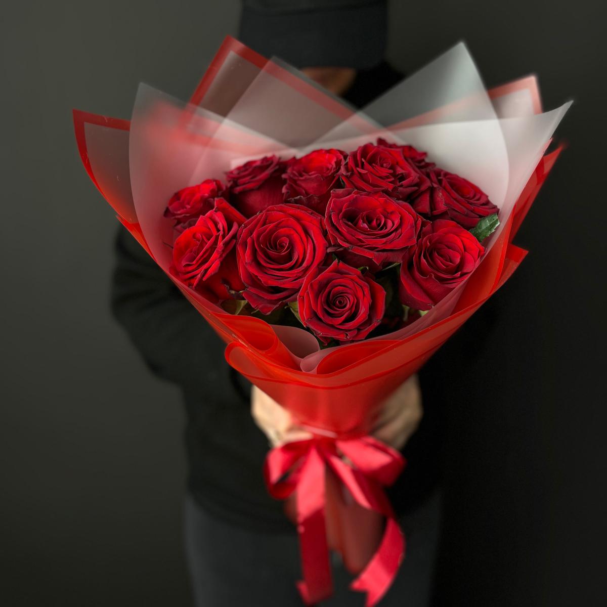 Букеты из красных роз 40 см (Эквадор) артикул  198604